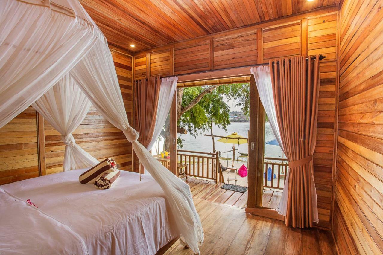 Wooden Beach Sunset Cottages Нуса Лембонган Екстериор снимка