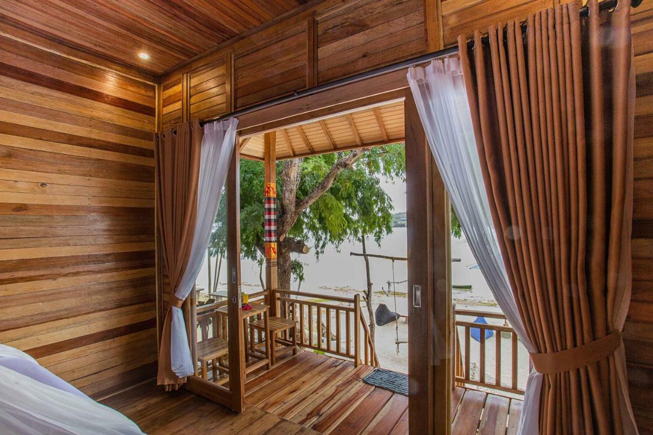 Wooden Beach Sunset Cottages Нуса Лембонган Екстериор снимка