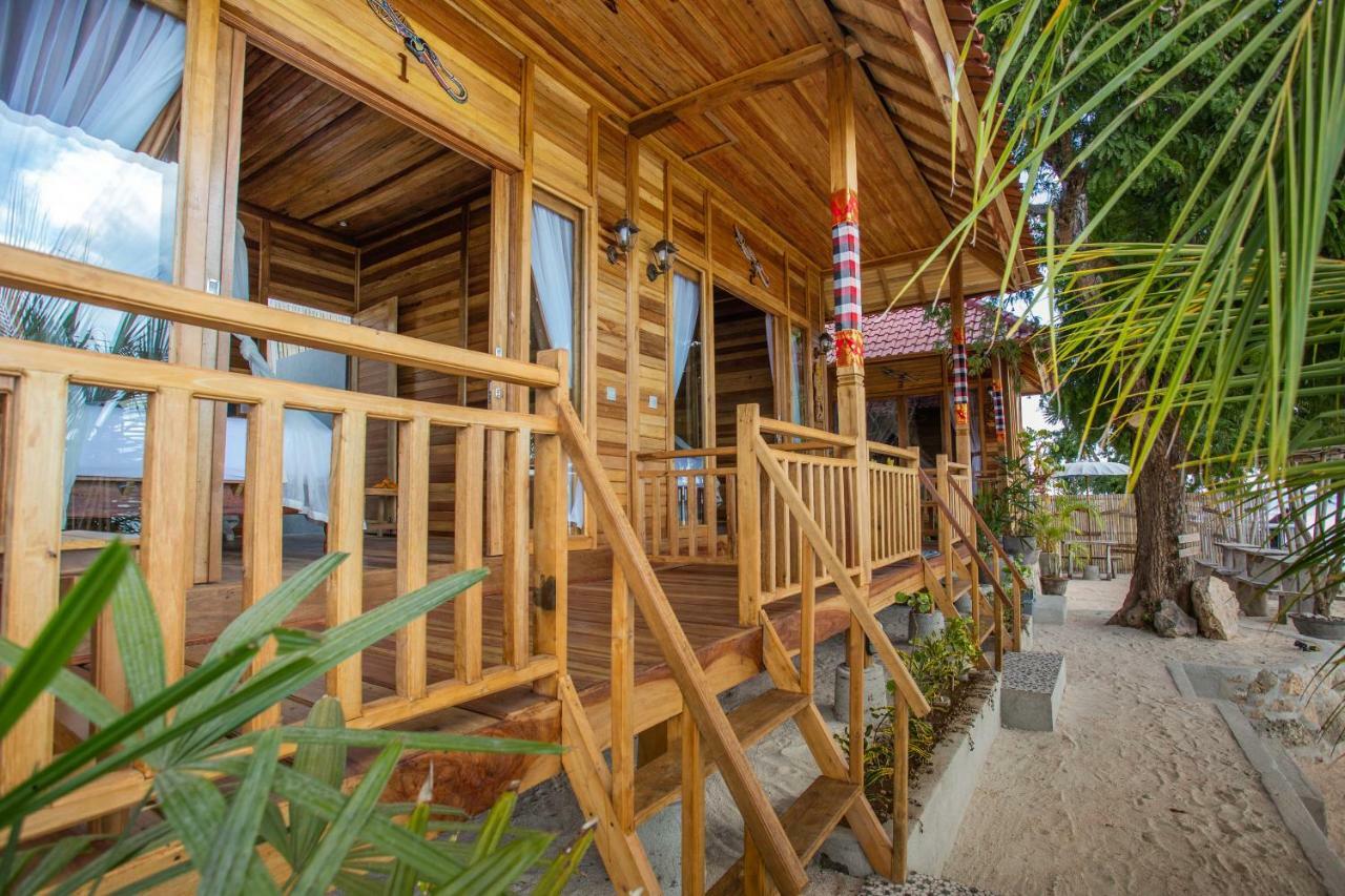 Wooden Beach Sunset Cottages Нуса Лембонган Екстериор снимка